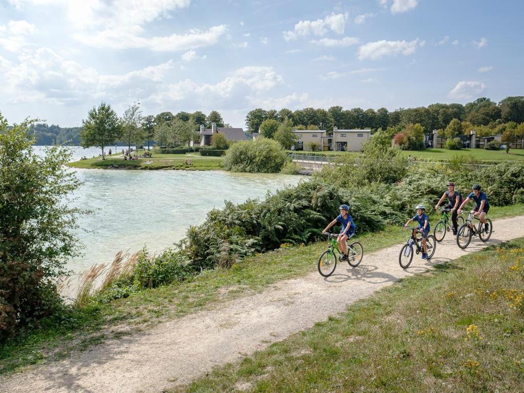 Landal Village L'Eau D'Heure Froid Chapelle Bagian luar foto