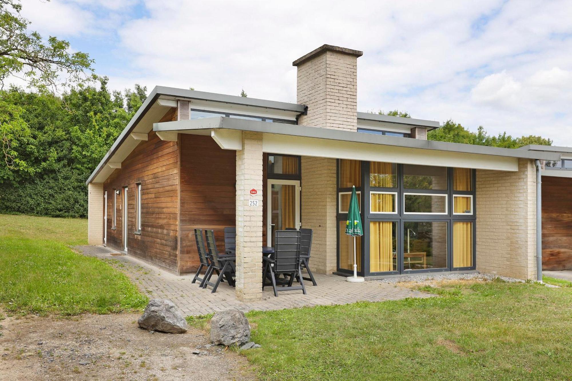 Landal Village Leau Dheure Froid Chapelle Bagian luar foto
